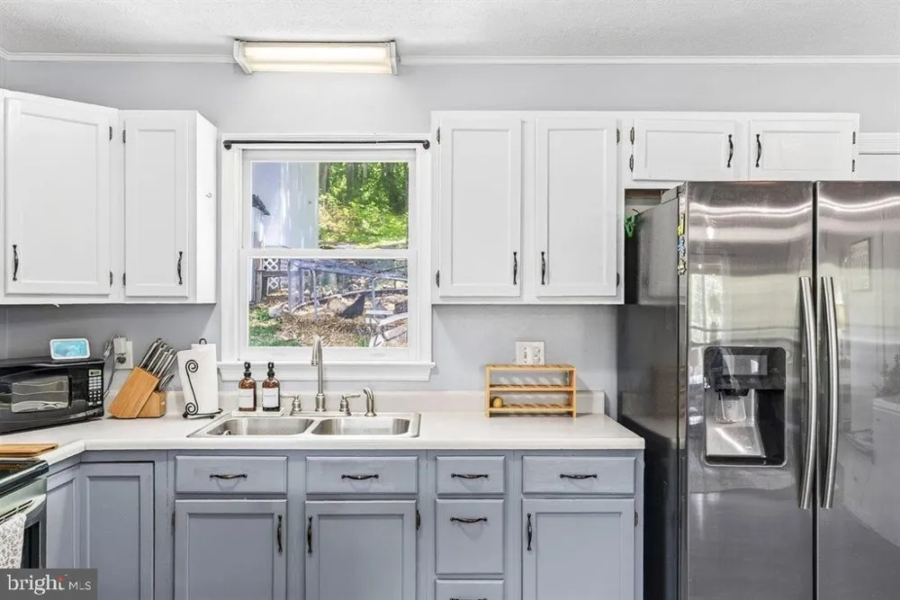 4695 E EAST SIDE HIGHWAY Grottoes, VA 24441