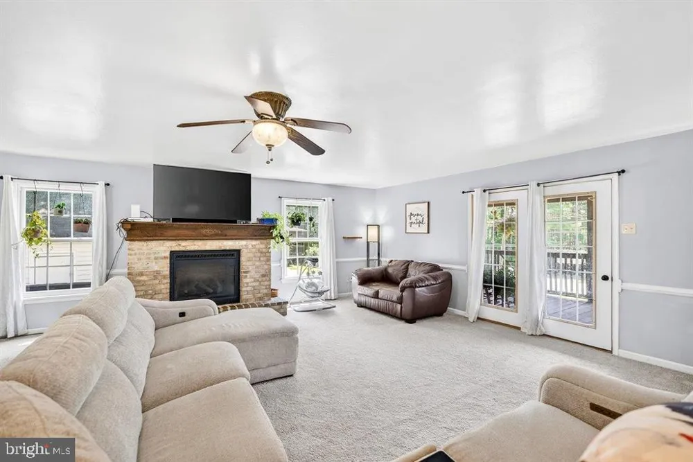4695 E EAST SIDE HIGHWAY Grottoes, VA 24441
