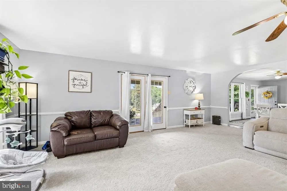 4695 E EAST SIDE HIGHWAY Grottoes, VA 24441