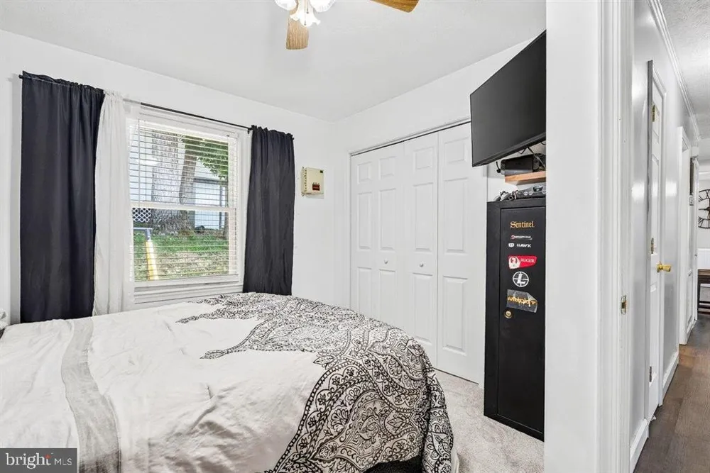 4695 E EAST SIDE HIGHWAY Grottoes, VA 24441
