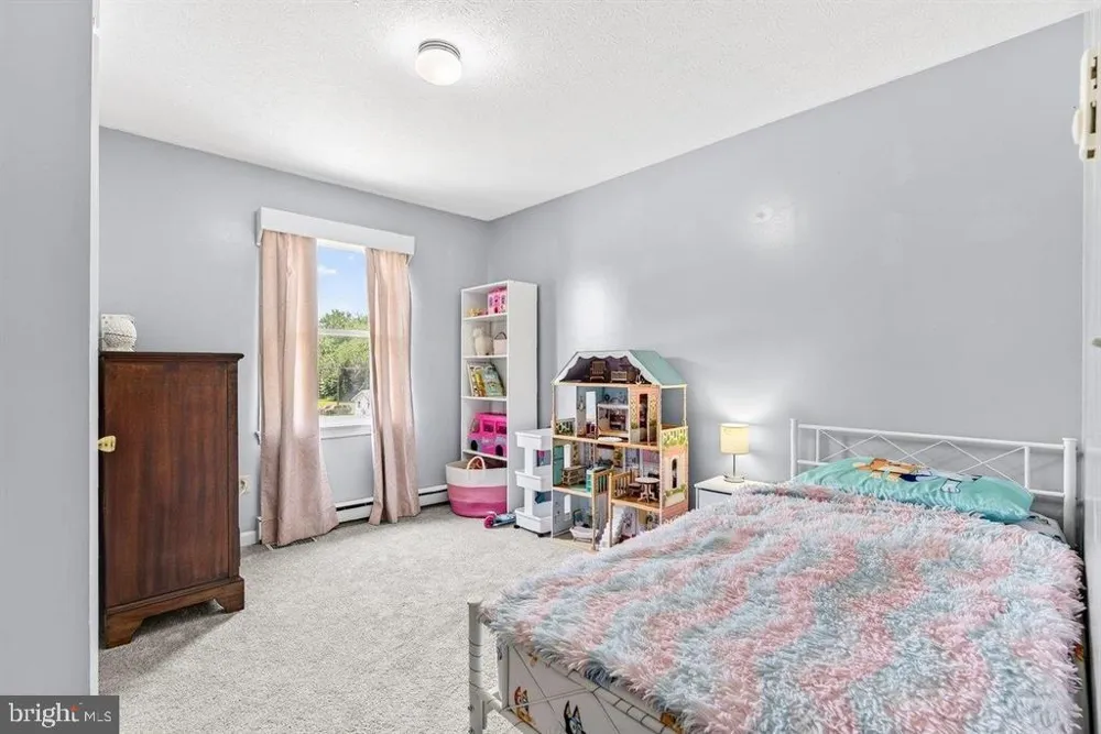 4695 E EAST SIDE HIGHWAY Grottoes, VA 24441