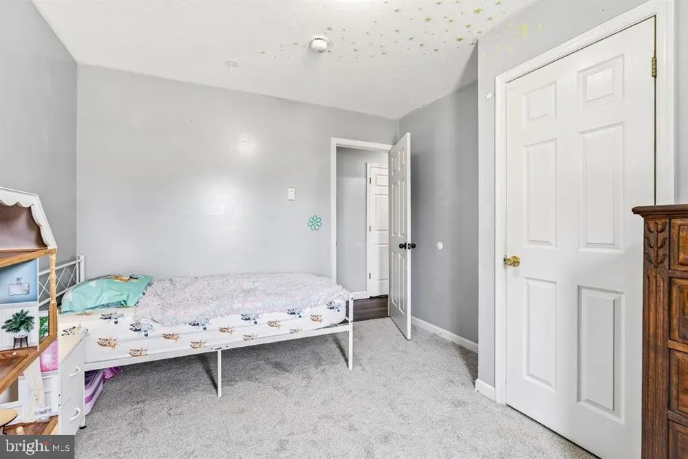 4695 E EAST SIDE HIGHWAY Grottoes, VA 24441