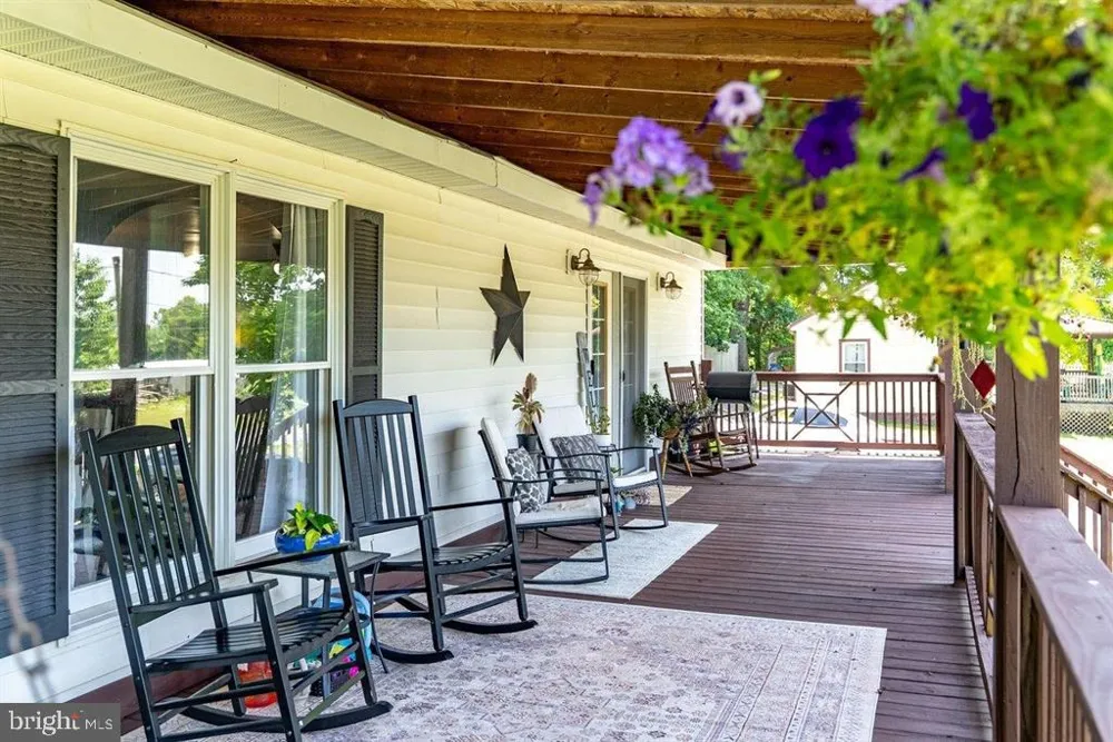 4695 E EAST SIDE HIGHWAY Grottoes, VA 24441