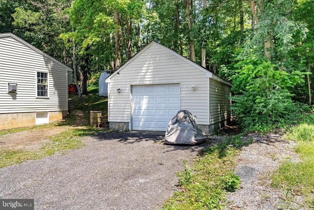 4695 E EAST SIDE HIGHWAY Grottoes, VA 24441