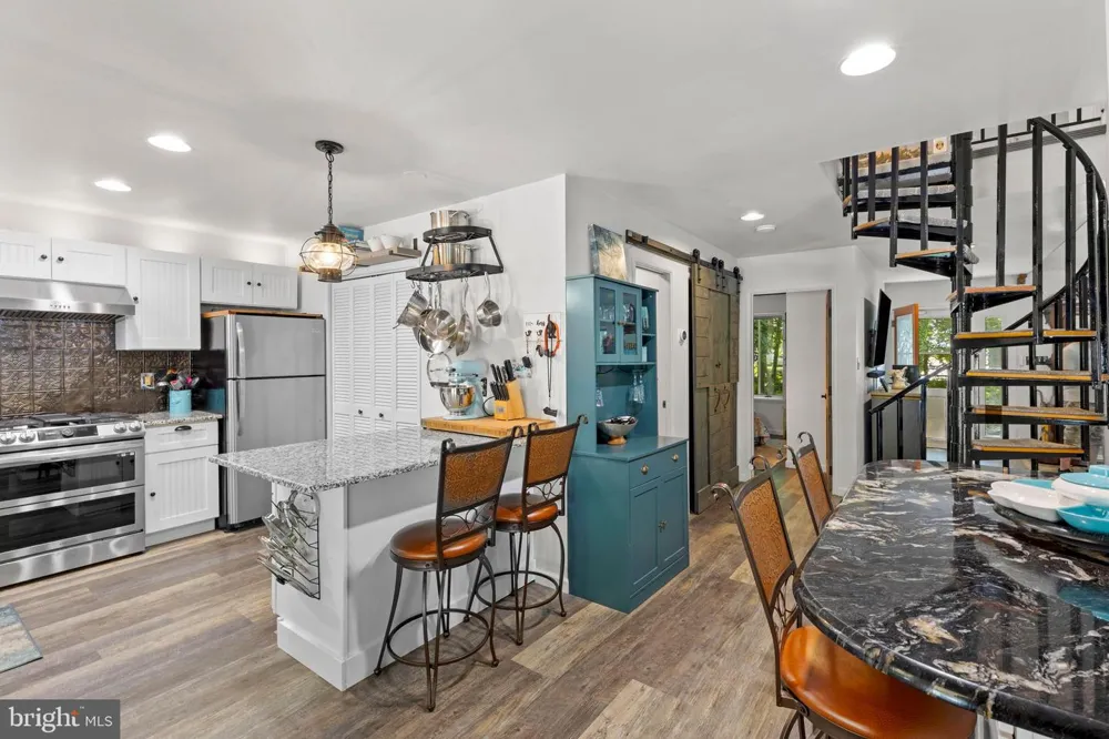 2709 BAY DRIVE Villas, NJ 08251