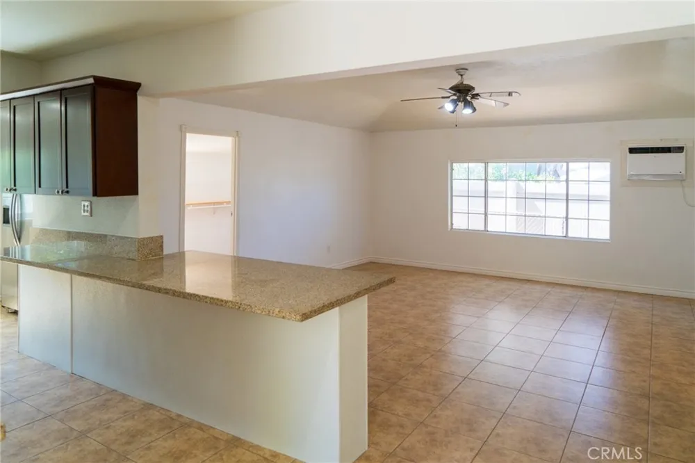 6594 Smith Jurupa Valley, CA 91752