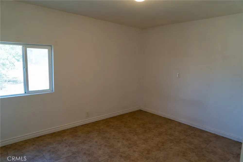 6594 Smith Jurupa Valley, CA 91752