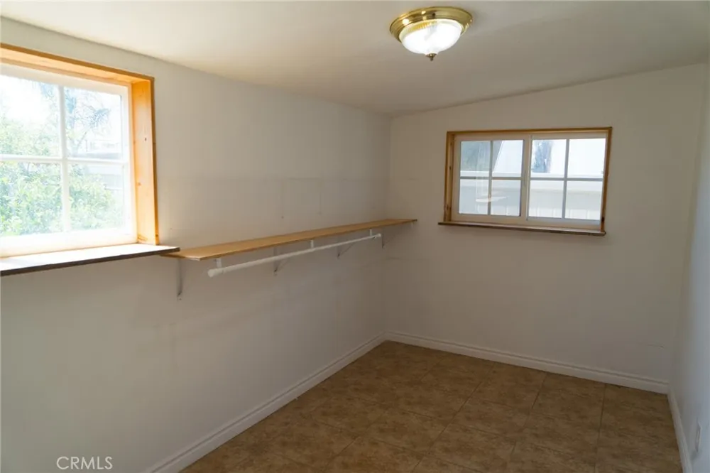 6594 Smith Jurupa Valley, CA 91752