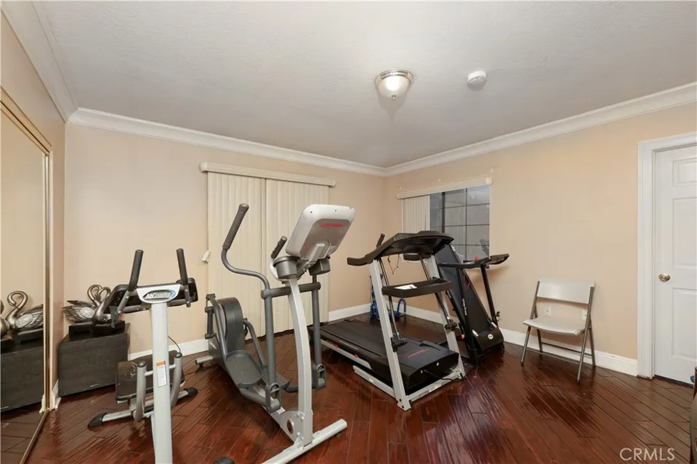 8906 Brock Avenue Downey, CA 90240