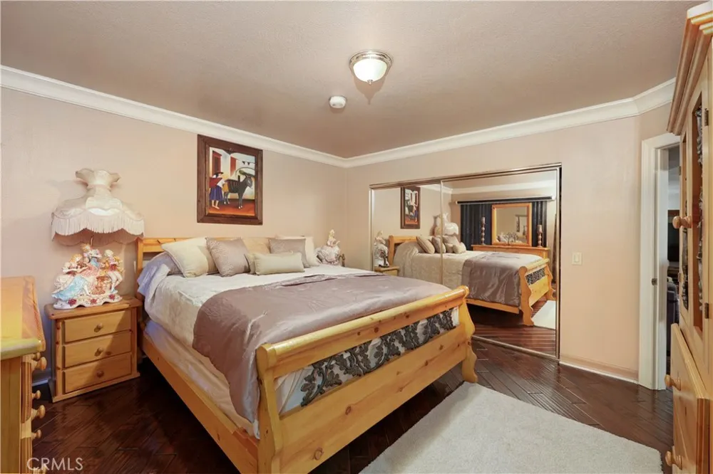 8906 Brock Avenue Downey, CA 90240