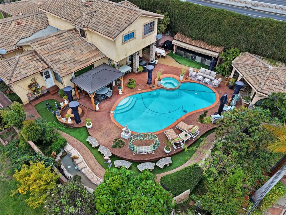 8906 Brock Avenue Downey, CA 90240