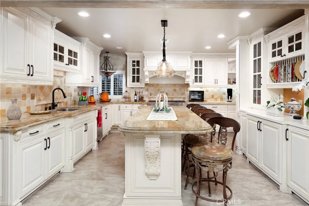8906 Brock Avenue Downey, CA 90240