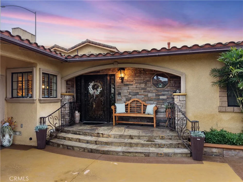8906 Brock Avenue Downey, CA 90240