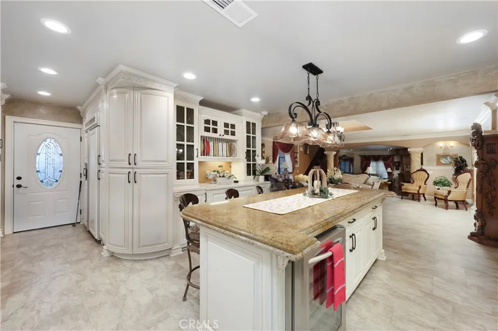 8906 Brock Avenue Downey, CA 90240