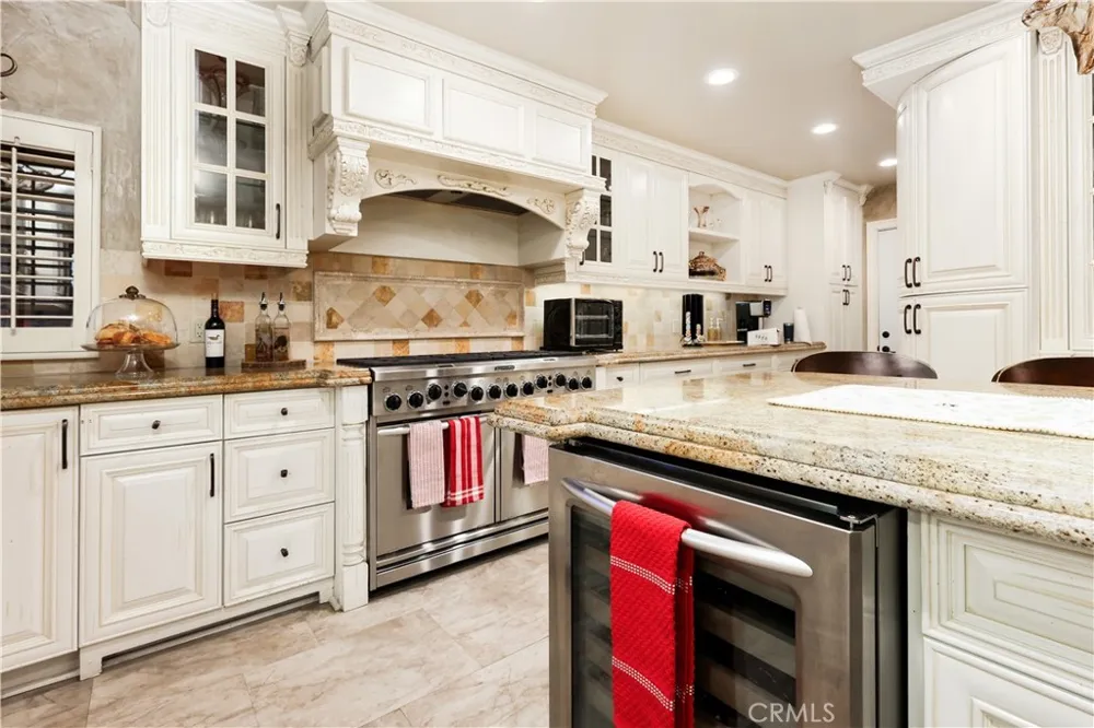 8906 Brock Avenue Downey, CA 90240