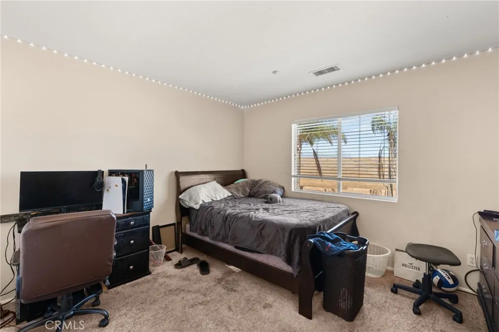 8028 La Crosse Way Riverside, CA 92508