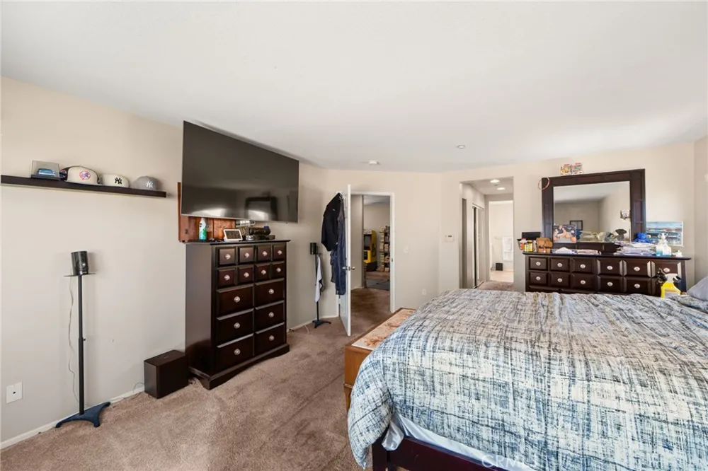 8028 La Crosse Way Riverside, CA 92508