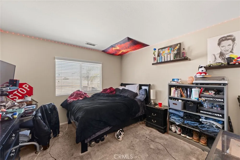 8028 La Crosse Way Riverside, CA 92508
