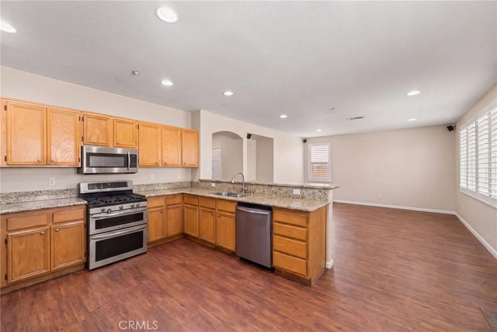 8028 La Crosse Way Riverside, CA 92508