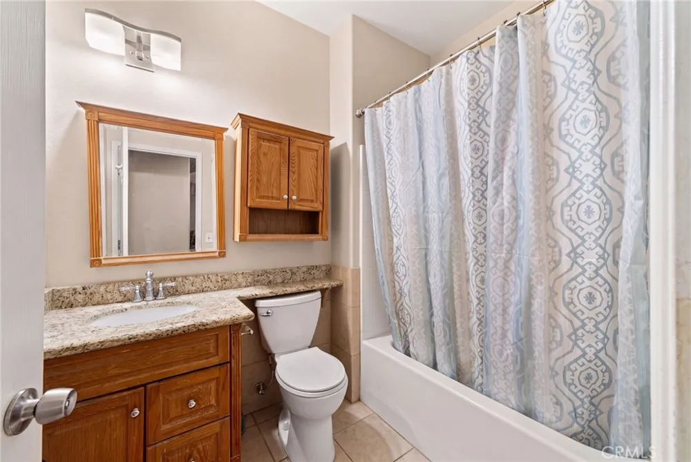 8028 La Crosse Way Riverside, CA 92508