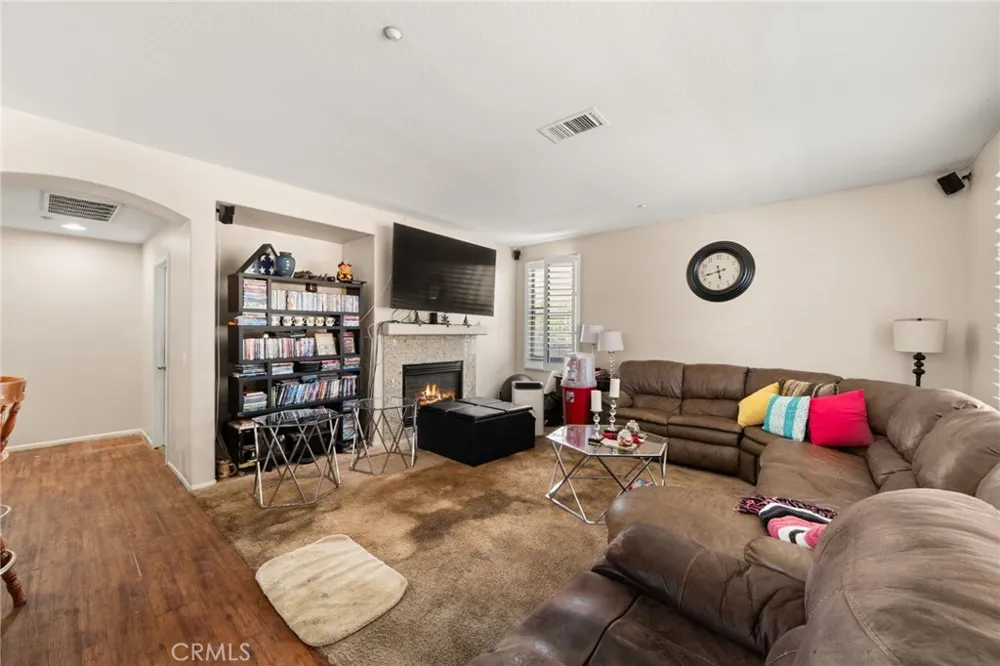 8028 La Crosse Way Riverside, CA 92508