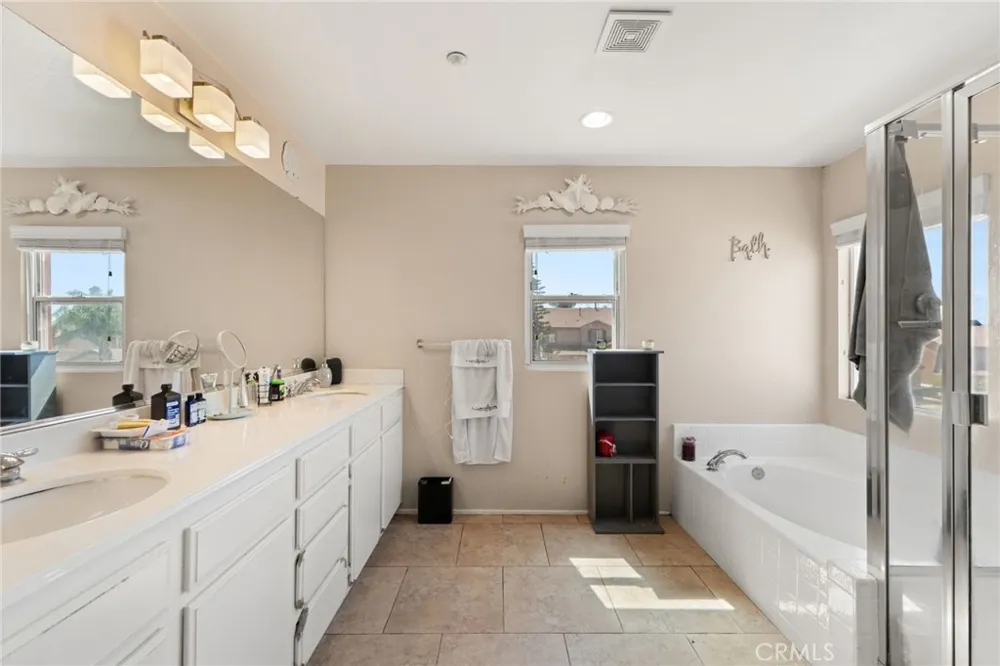 8028 La Crosse Way Riverside, CA 92508