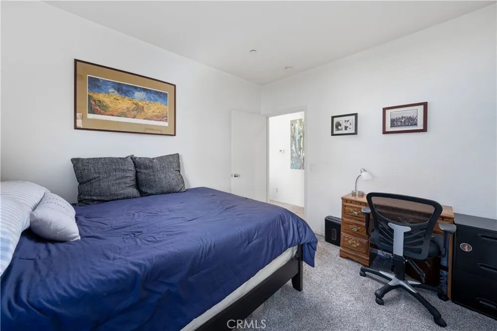 16710 Nicklaus #74 Sylmar, CA 91342