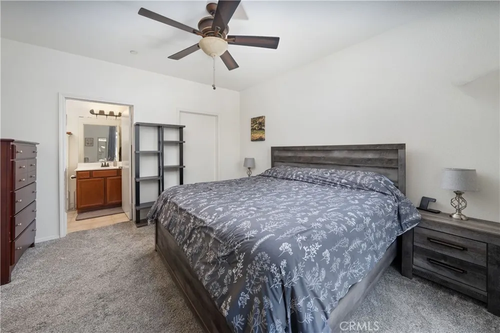 16710 Nicklaus #74 Sylmar, CA 91342