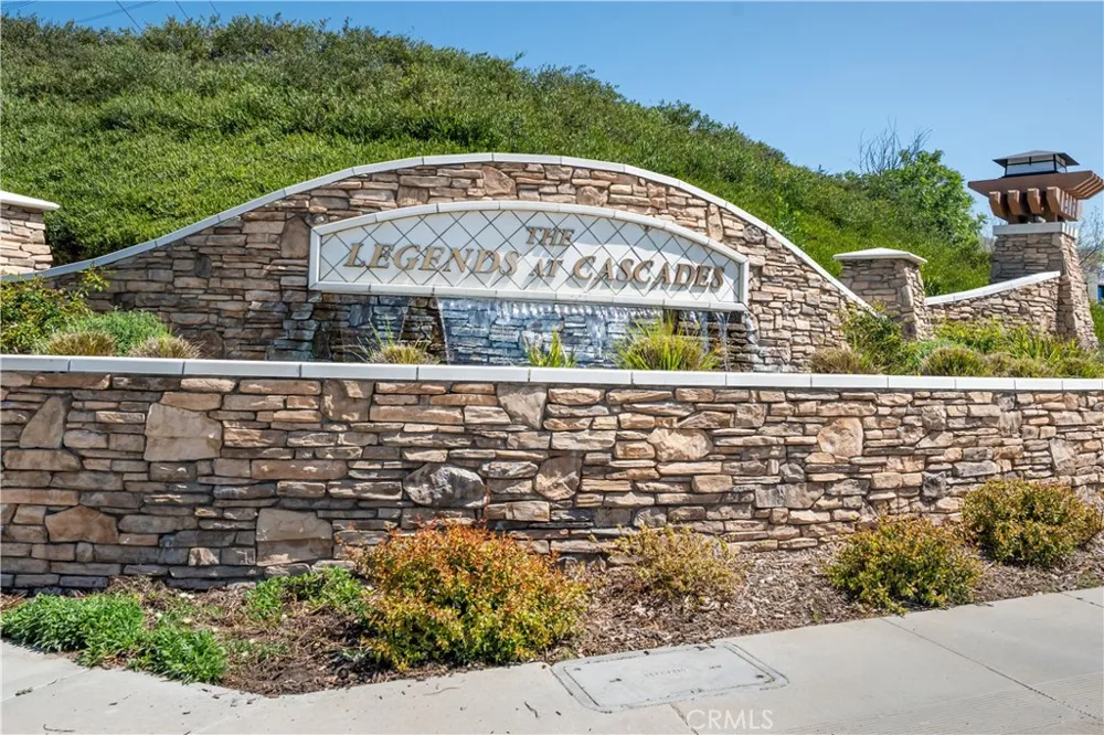 16710 Nicklaus #74 Sylmar, CA 91342