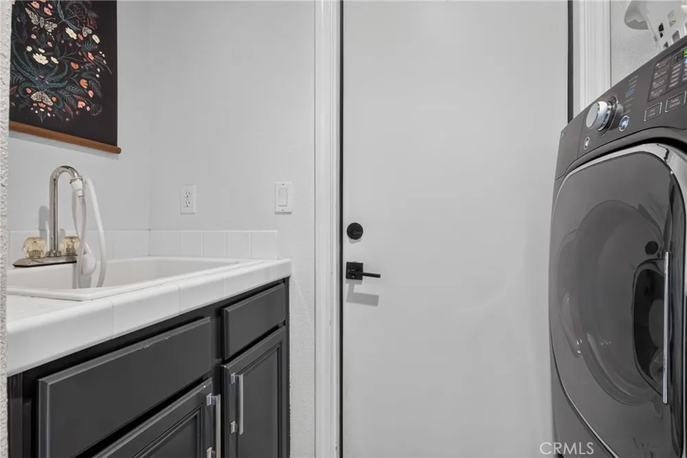 257 Windrose Court Newbury Park, CA 91320