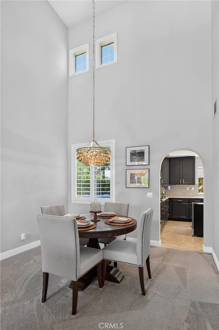 257 Windrose Court Newbury Park, CA 91320
