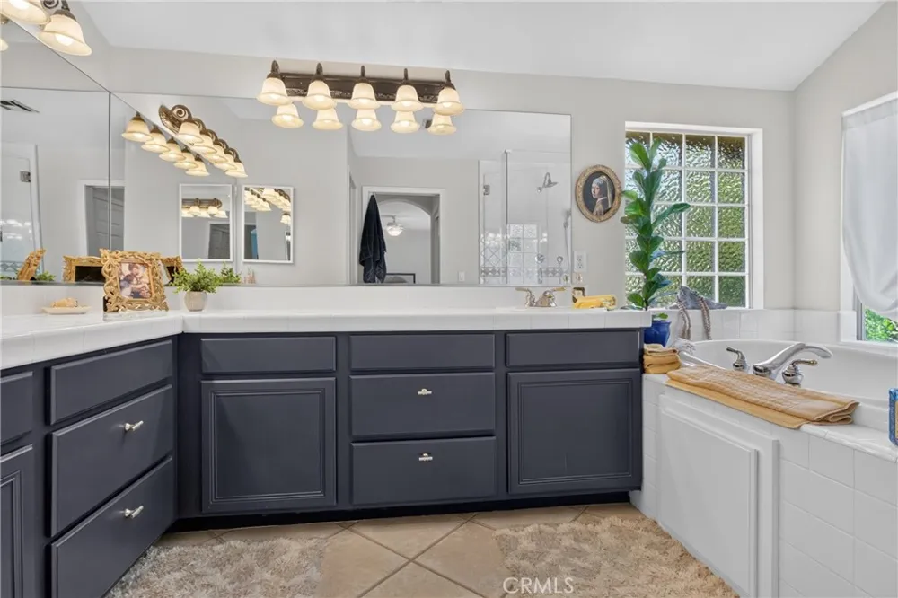 257 Windrose Court Newbury Park, CA 91320