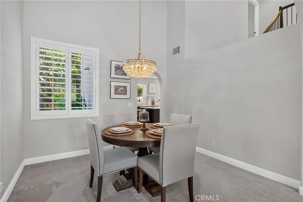 257 Windrose Court Newbury Park, CA 91320