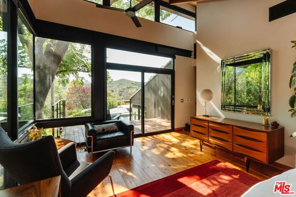 20605 Cheney Drive Topanga, CA 90290