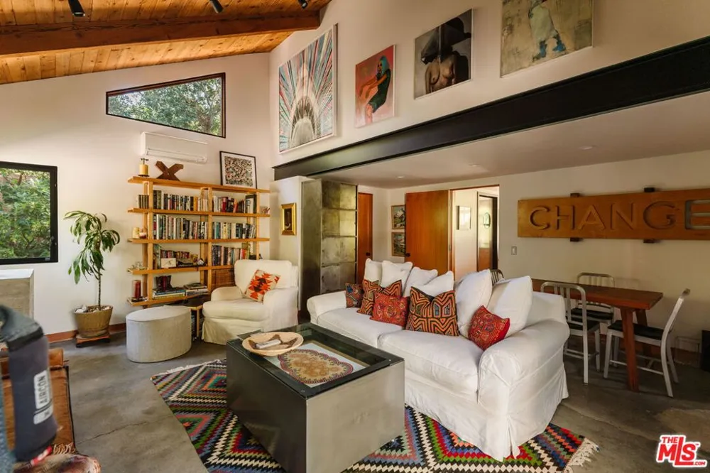 20605 Cheney Drive Topanga, CA 90290