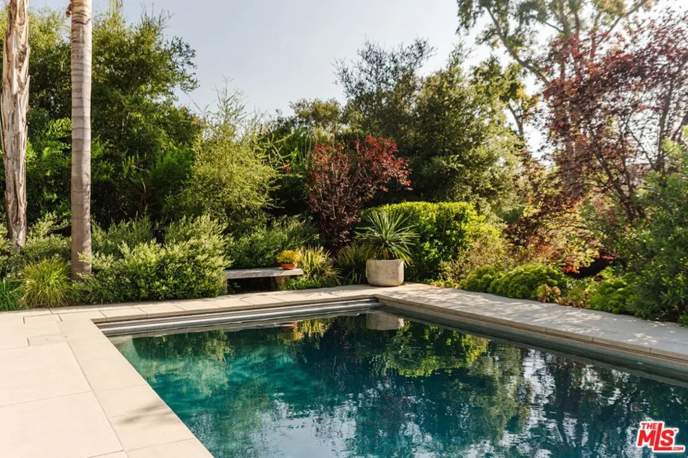 20605 Cheney Drive Topanga, CA 90290