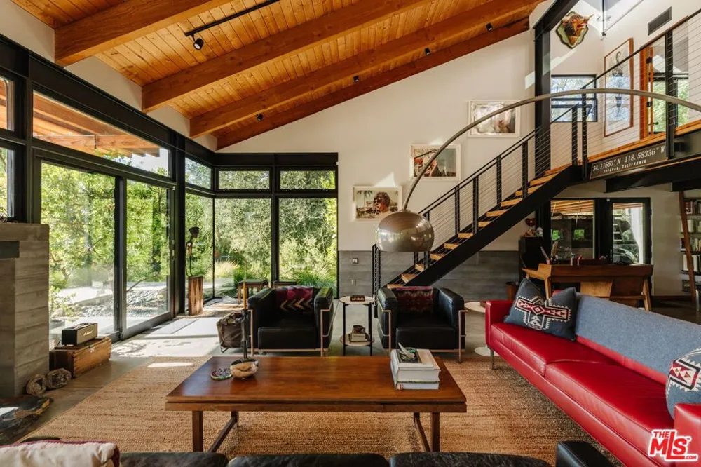 20605 Cheney Drive Topanga, CA 90290