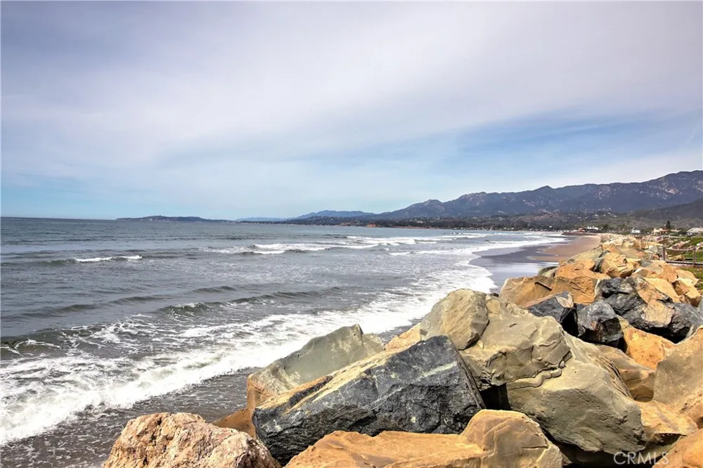 539 Sand Point Carpinteria, CA 93013