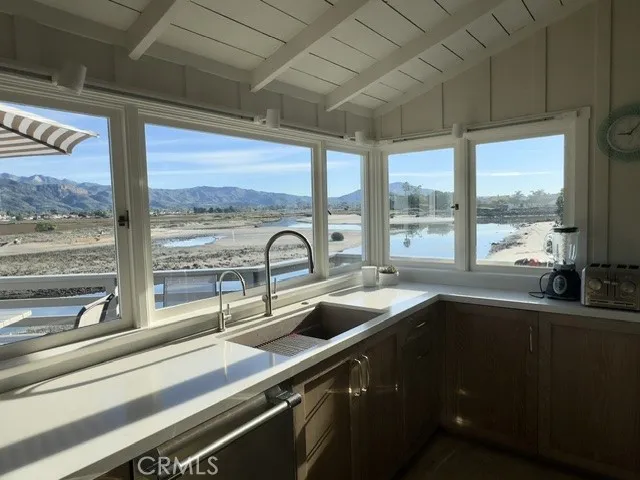 539 Sand Point Carpinteria, CA 93013