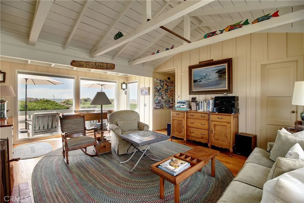 539 Sand Point Carpinteria, CA 93013
