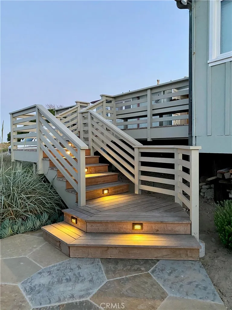 539 Sand Point Carpinteria, CA 93013