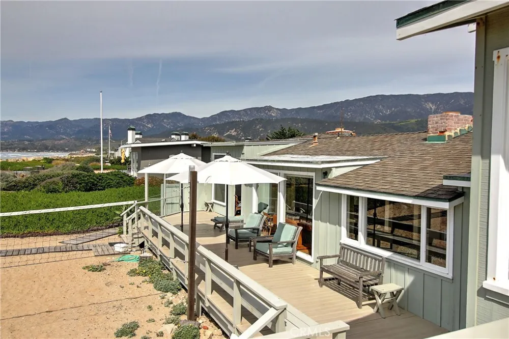 539 Sand Point Carpinteria, CA 93013