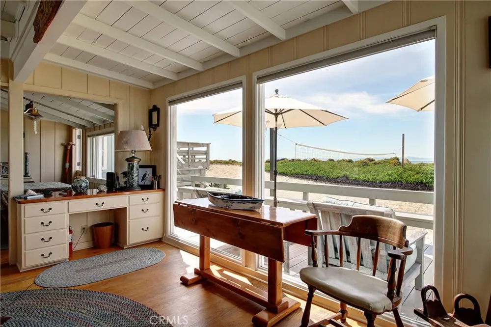 539 Sand Point Carpinteria, CA 93013