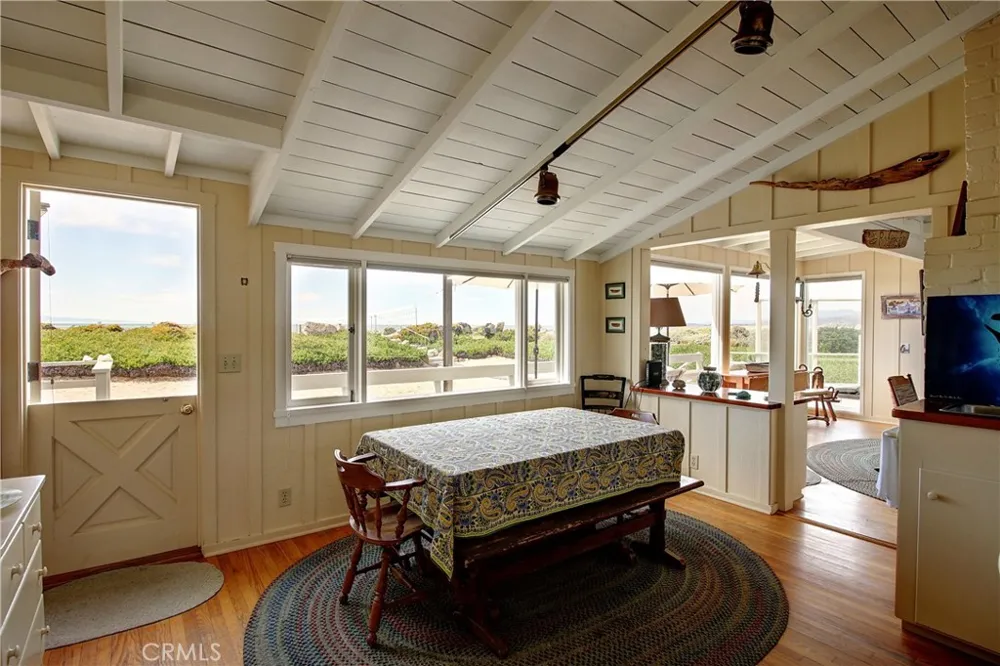 539 Sand Point Carpinteria, CA 93013