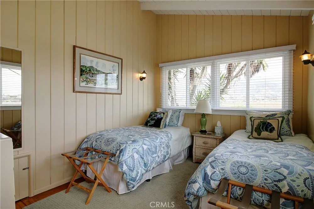539 Sand Point Carpinteria, CA 93013