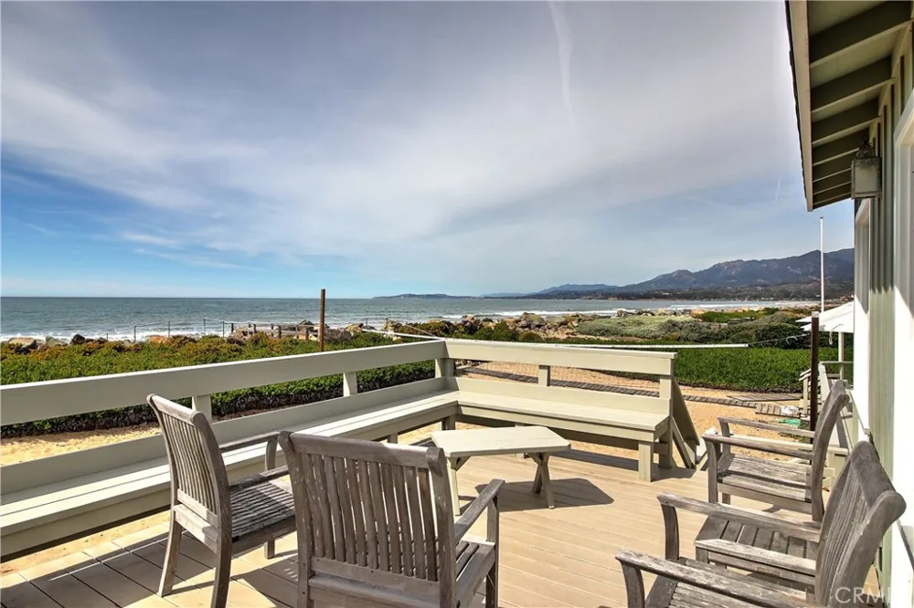 539 Sand Point Carpinteria, CA 93013