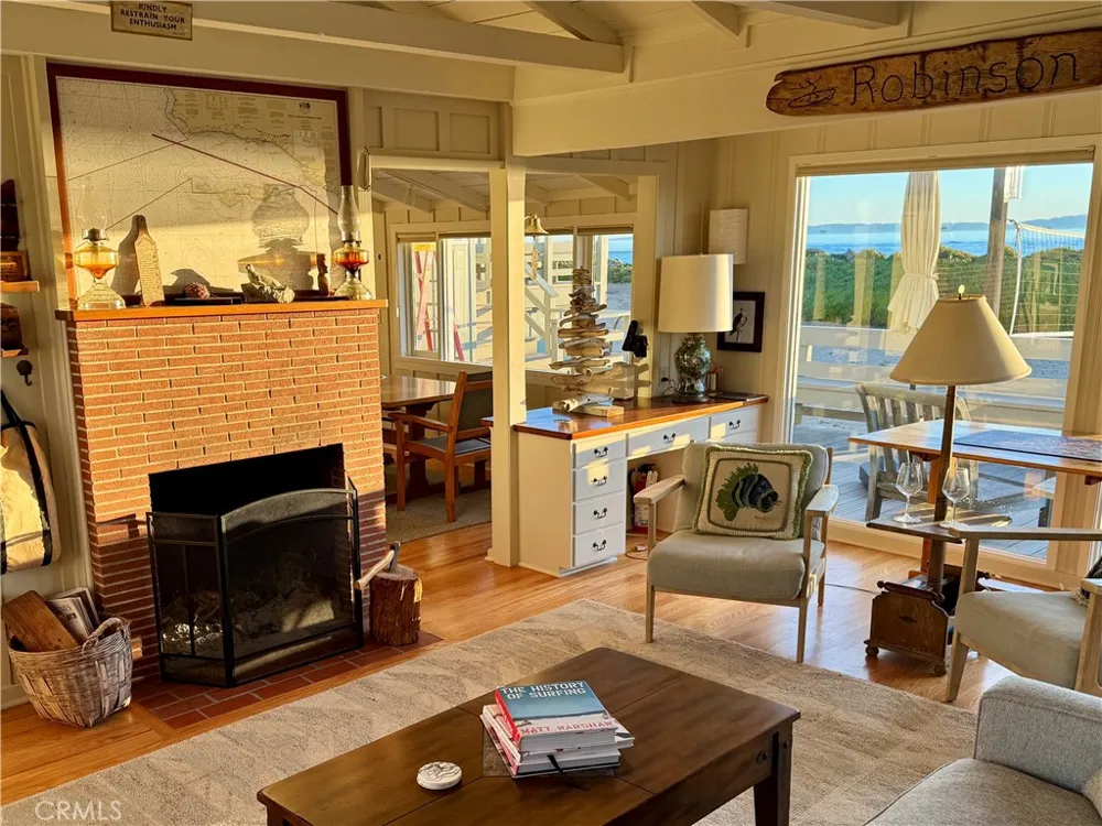 539 Sand Point Carpinteria, CA 93013