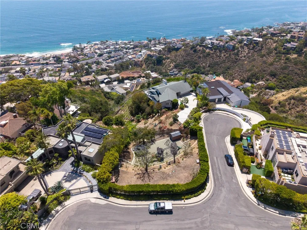 719 Davis Way Laguna Beach, CA 92651