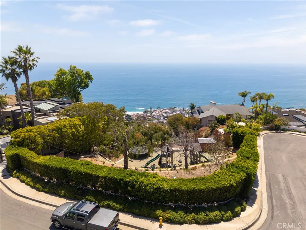 719 Davis Way Laguna Beach, CA 92651