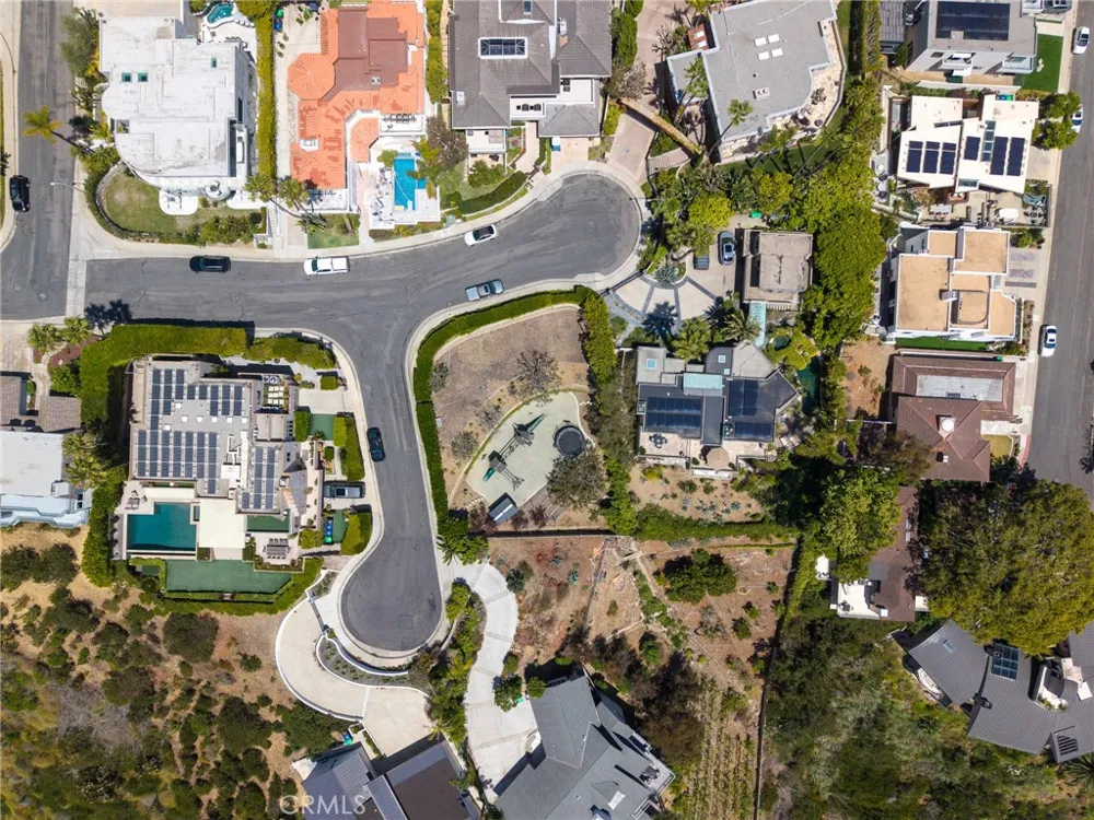 719 Davis Way Laguna Beach, CA 92651